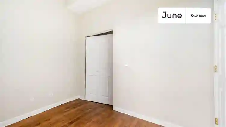 2 BR in Chicago