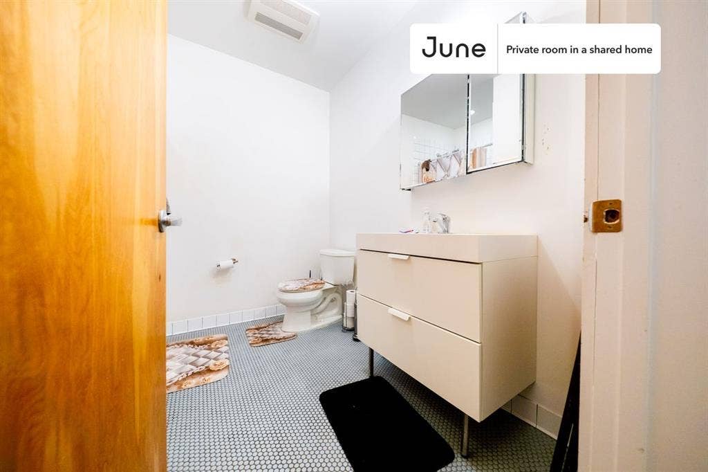 4 BR in New York City