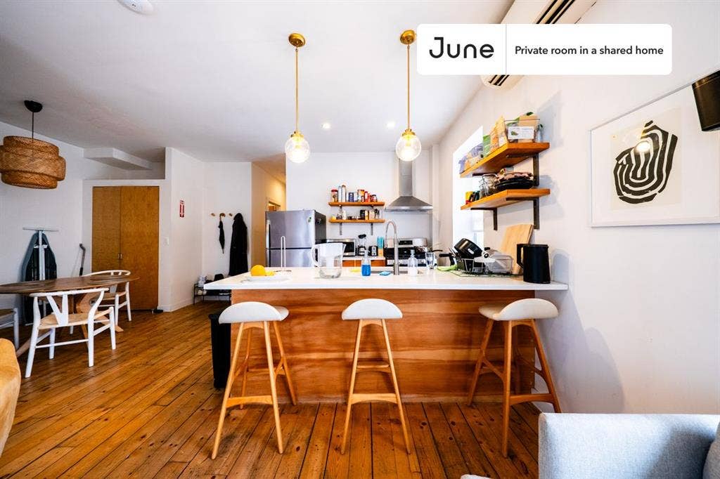 4 BR in New York City