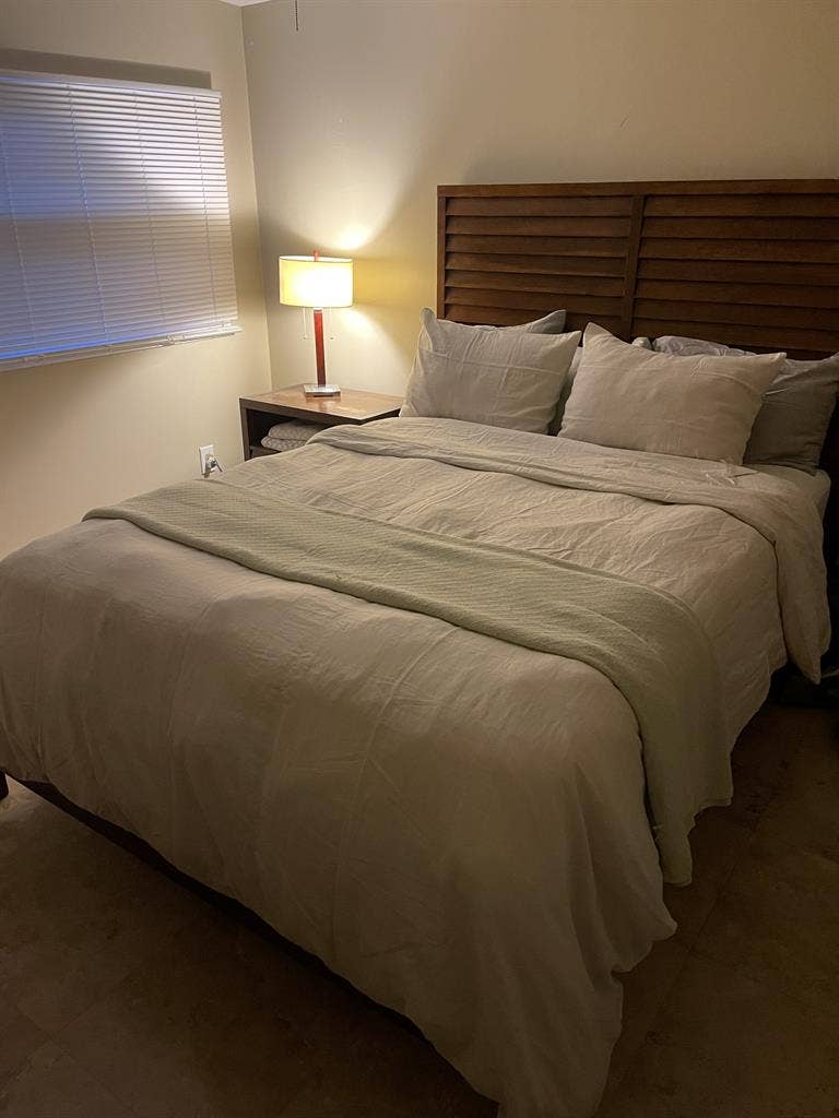 Nice room available near the beach