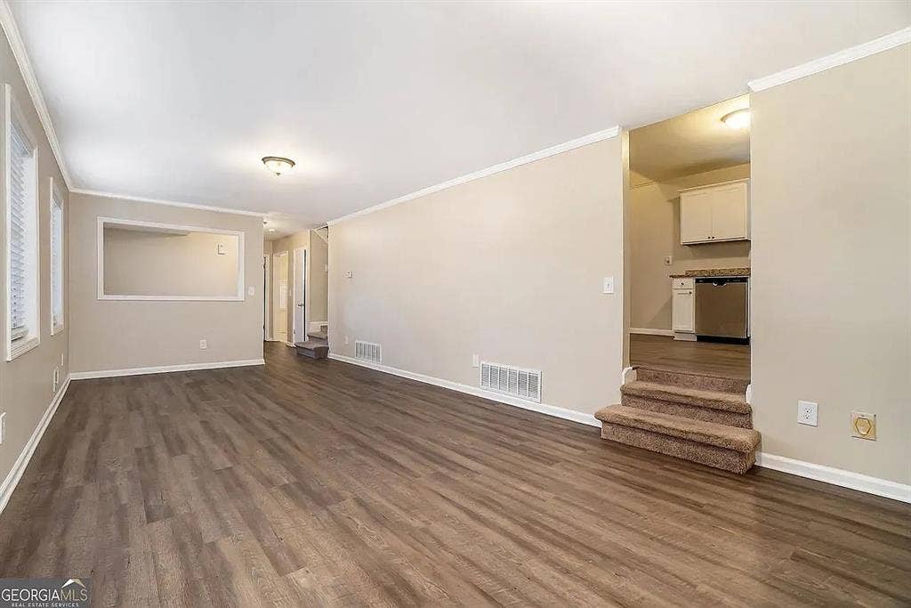 4 BR in East Point