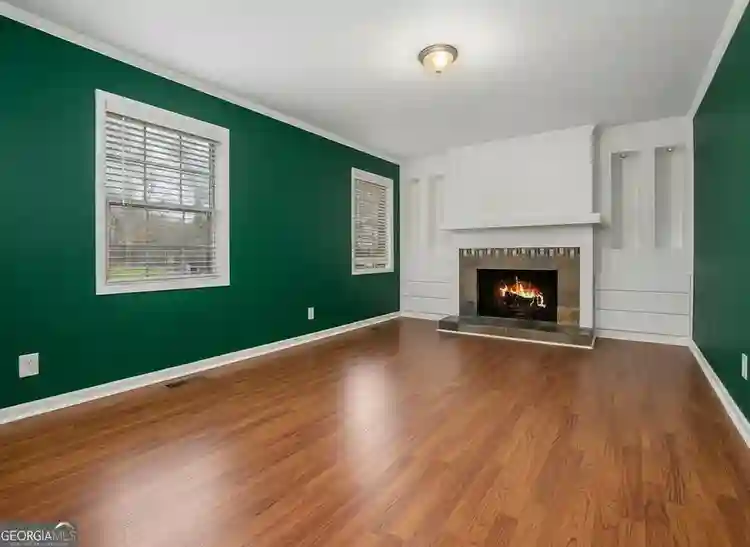 4 BR in East Point