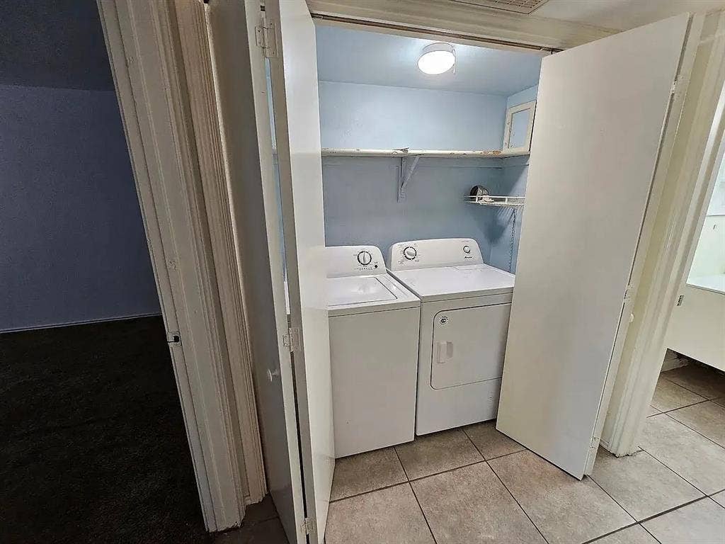 2 BR in Dallas