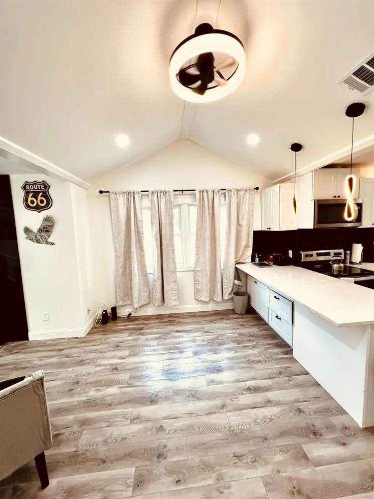3 BR in Dallas
