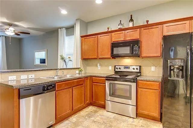 4 BR in Austin