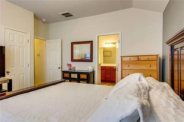 4 BR in Austin
