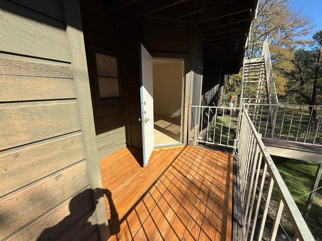 2 BR in Austin