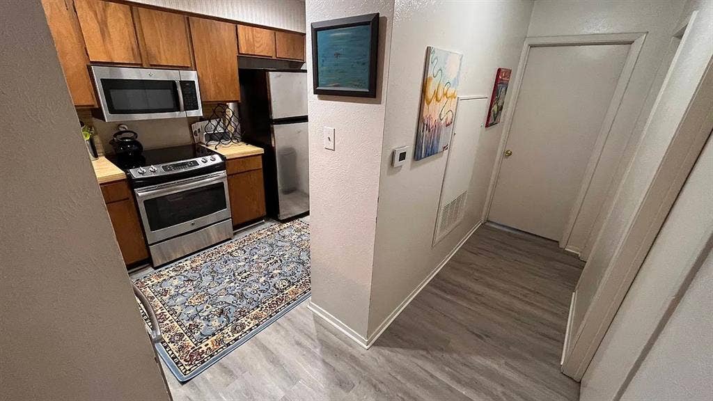 2 BR in Austin