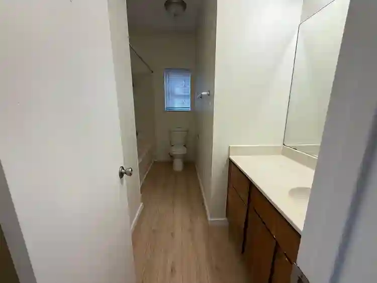 2 BR in Austin