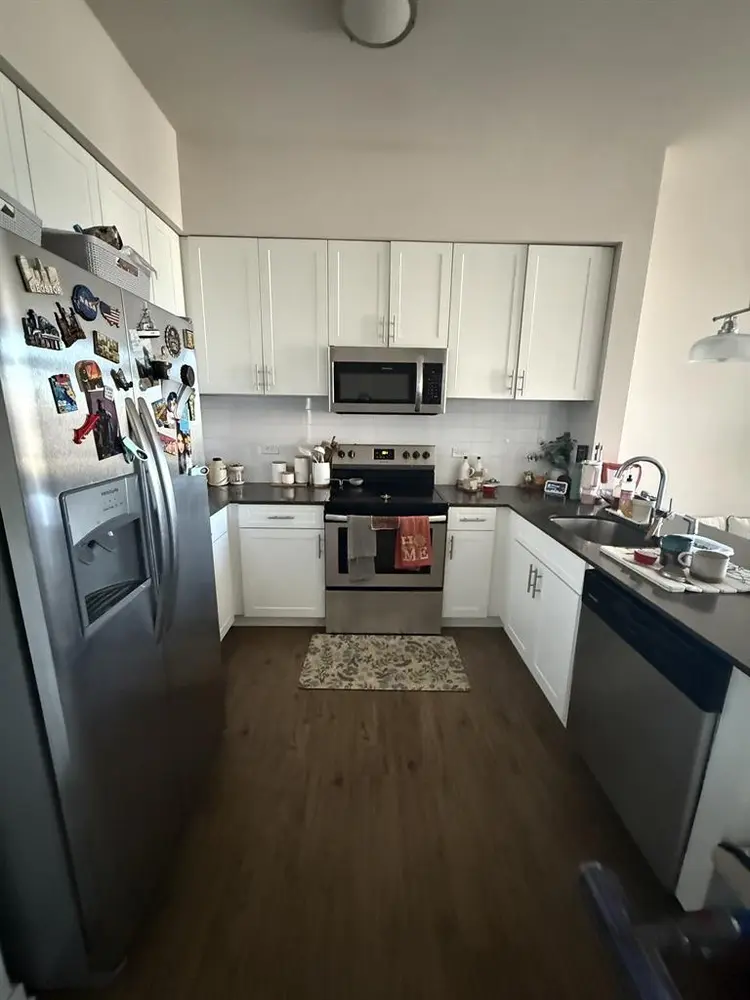 b with private patio