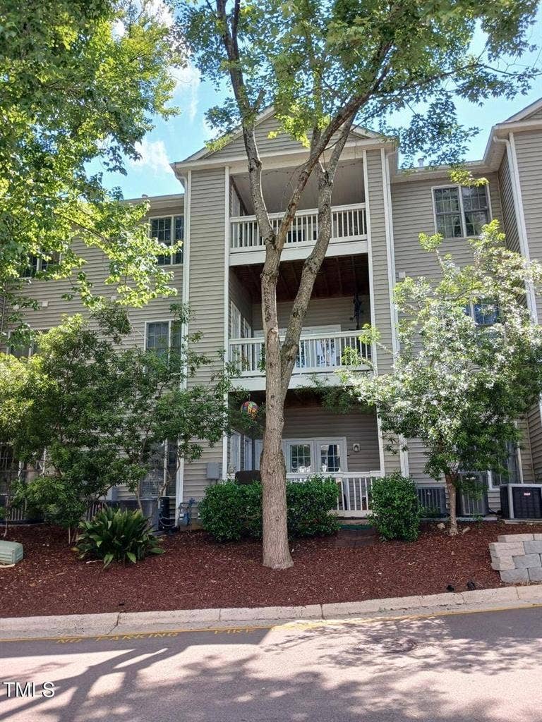 2 BR in Cary
