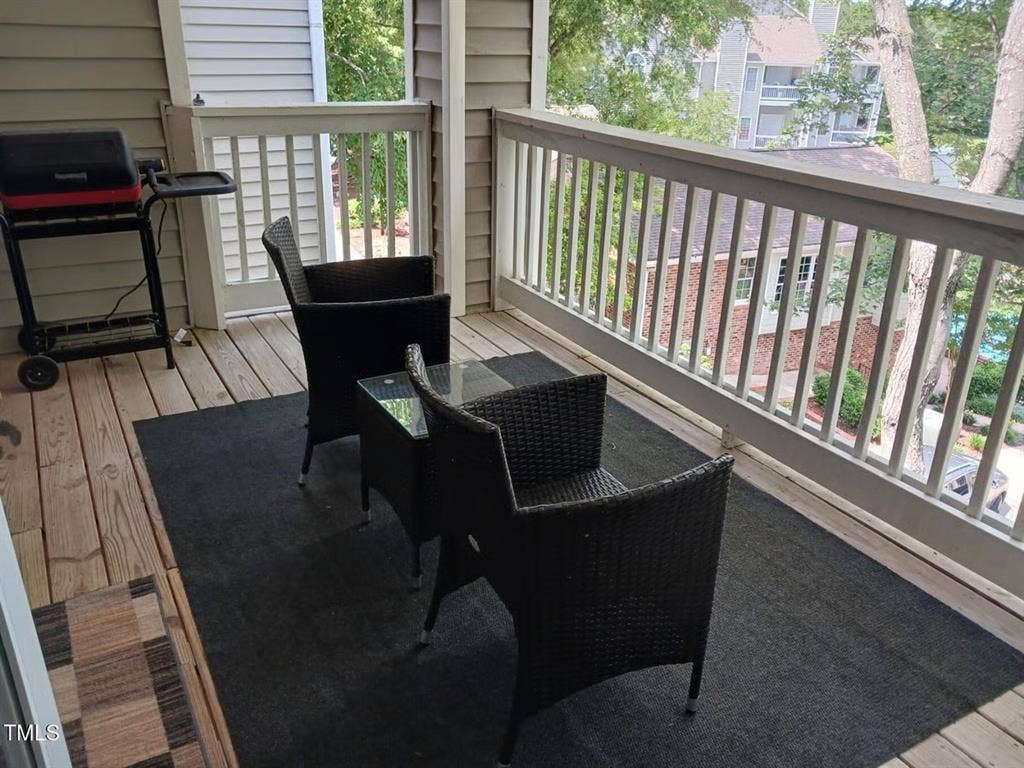2 BR in Cary