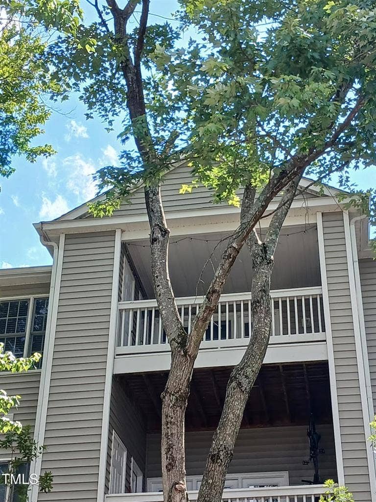 2 BR in Cary