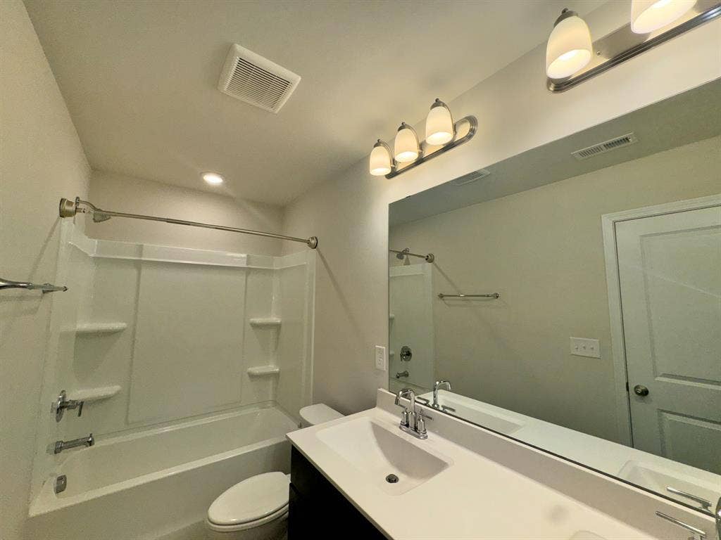 5 BR in Mebane