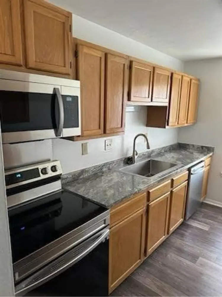 Spring Semester Lease