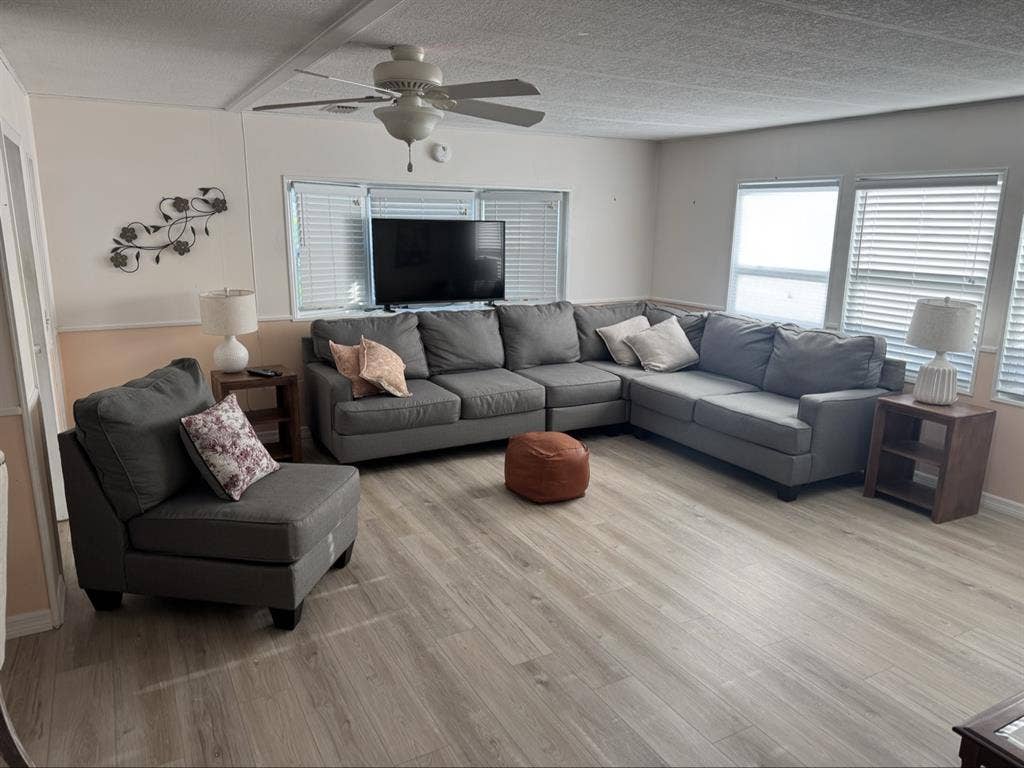 Room in charming mobile home