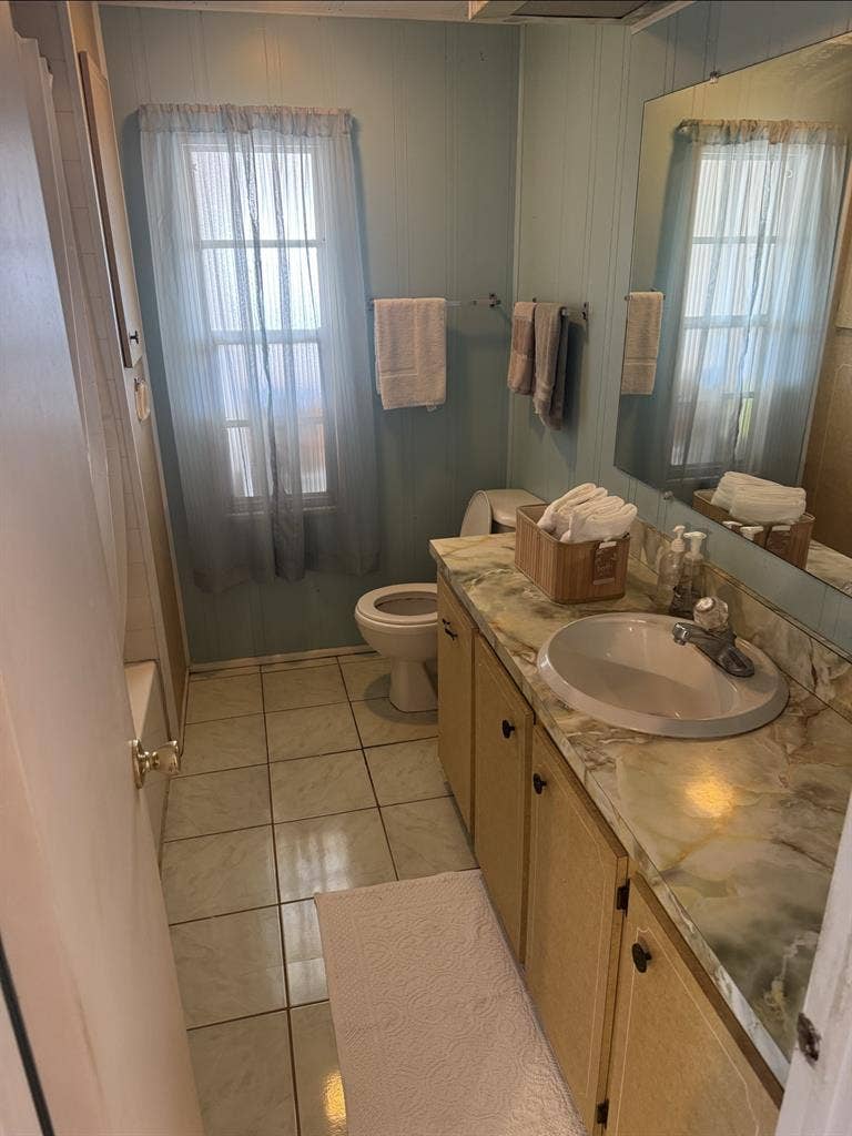 Room in charming mobile home