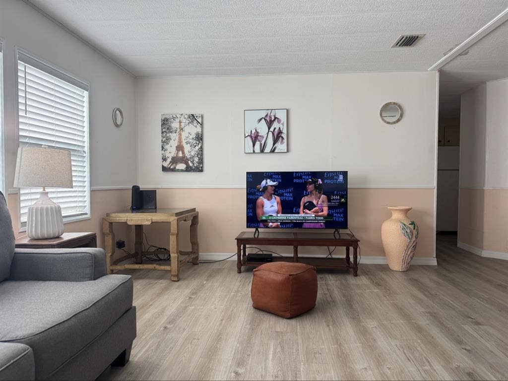 Room in charming mobile home