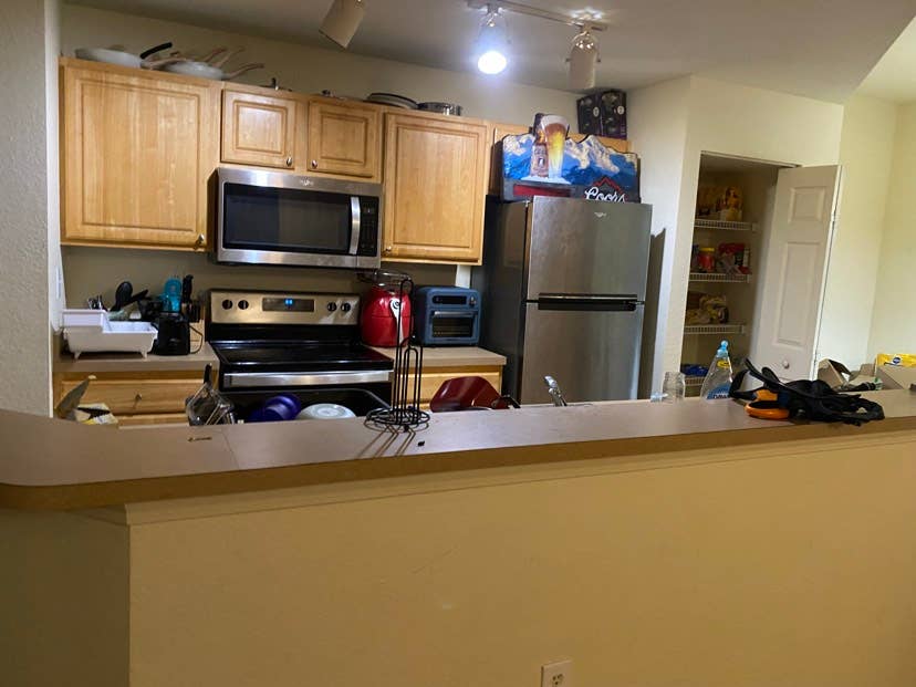 Room and bathroom available Jan 1st