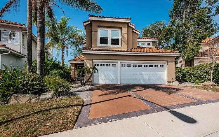 Room for Rent in Huge Home!