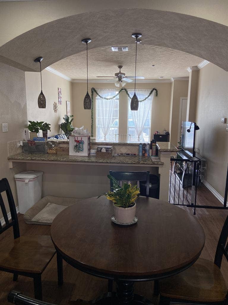 SUBLEASE — SPRING  (JAN–JULY)