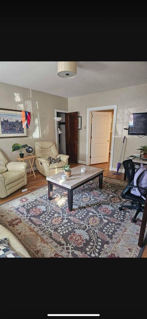 LOCATION- Tenleytown