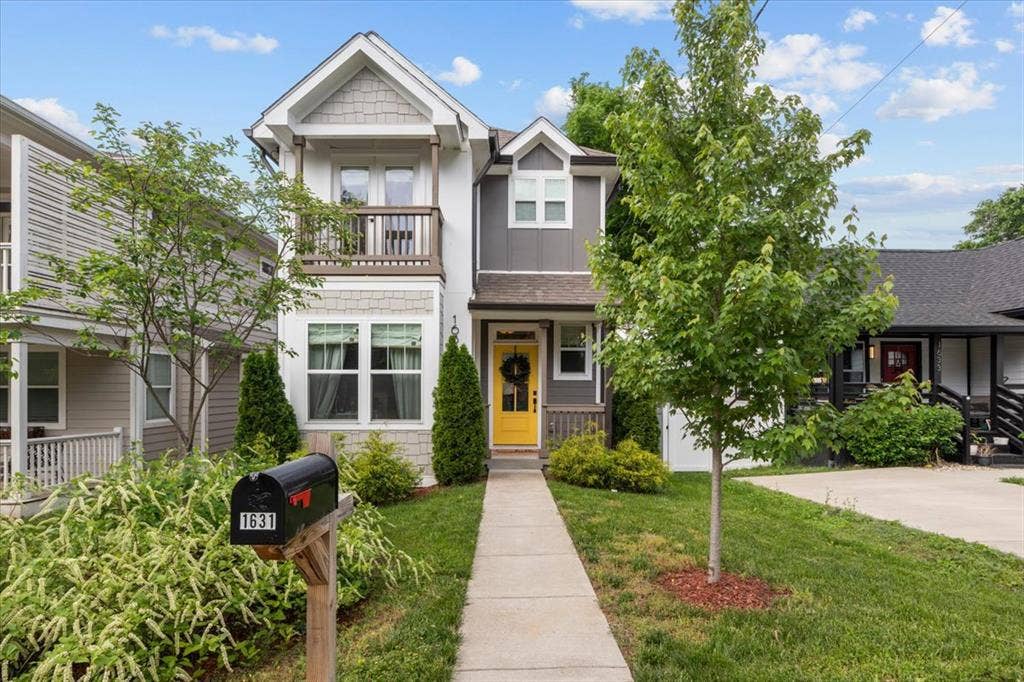 Private Room w/ Private Bath