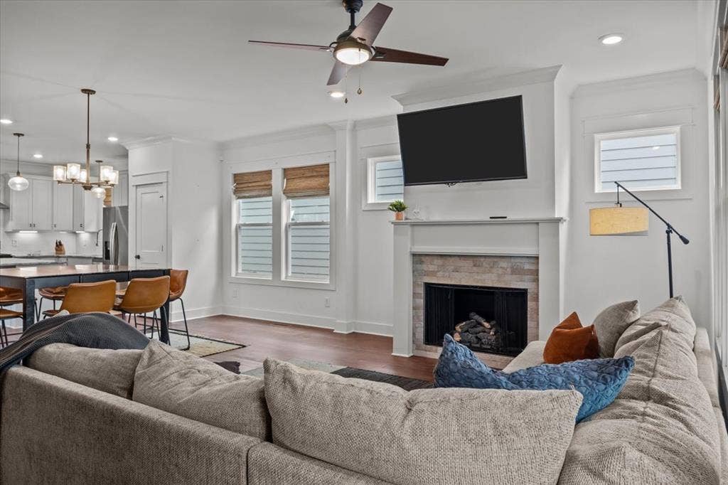 Private Room w/ Private Bath