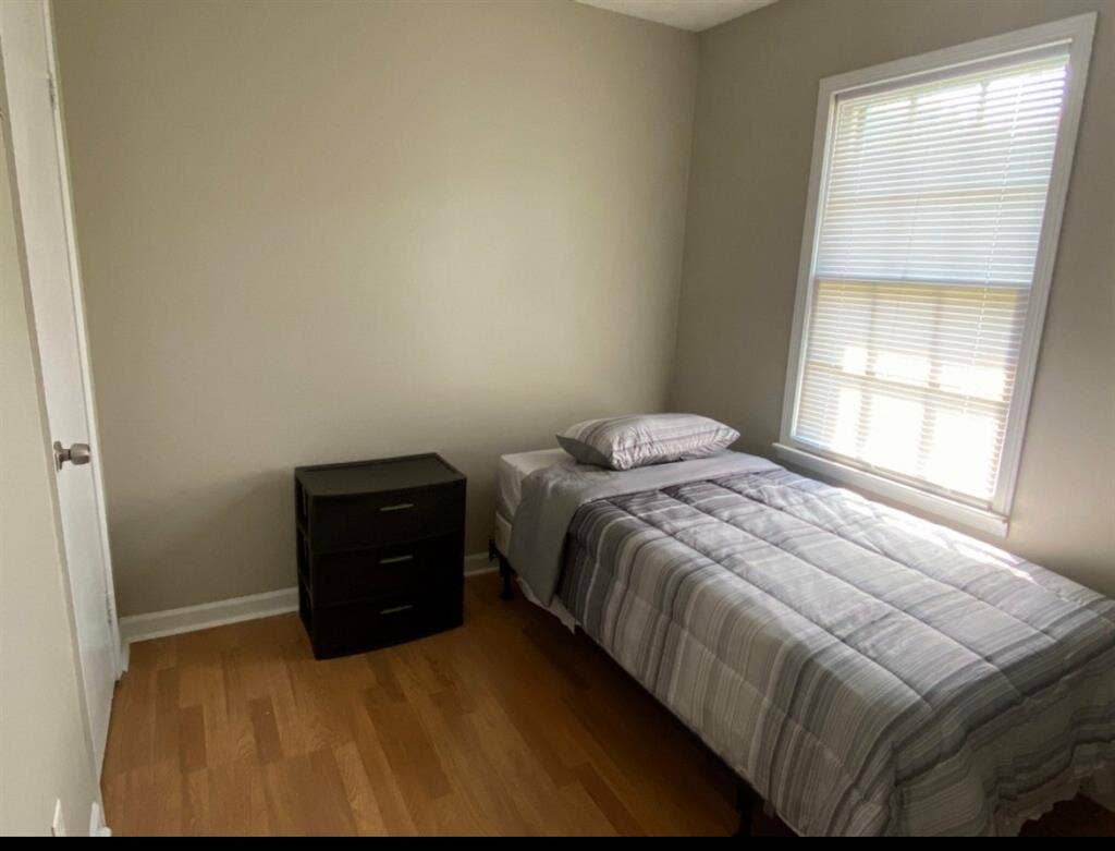 Room is move in ready in Conyers