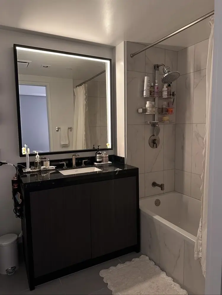 Room for rent UNFURNISHED