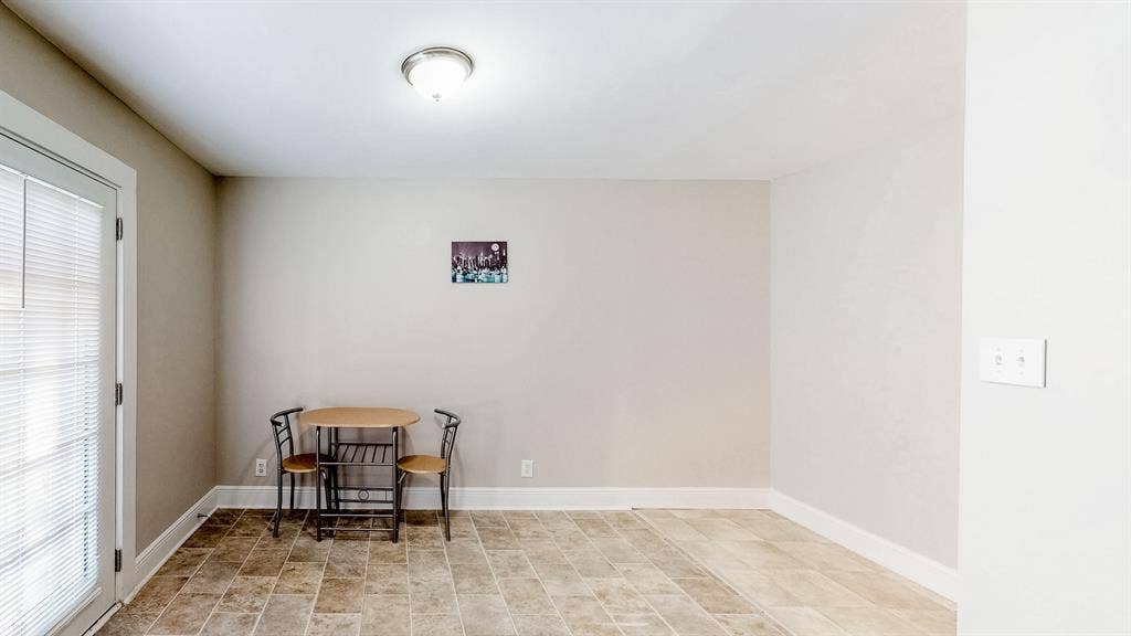 6 BR in Atlanta