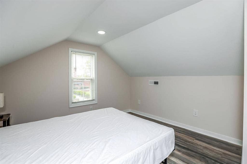 4 BR in Colonial Heights