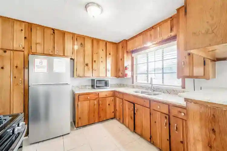 5 BR in Houston