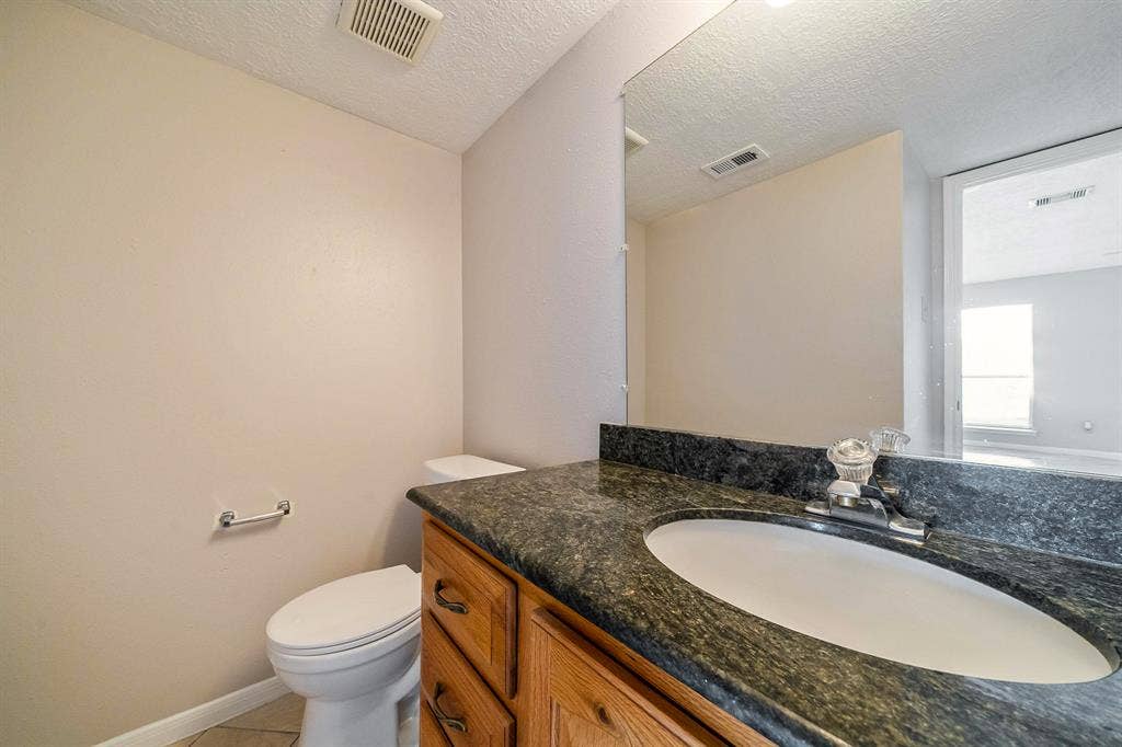 8 BR in Houston