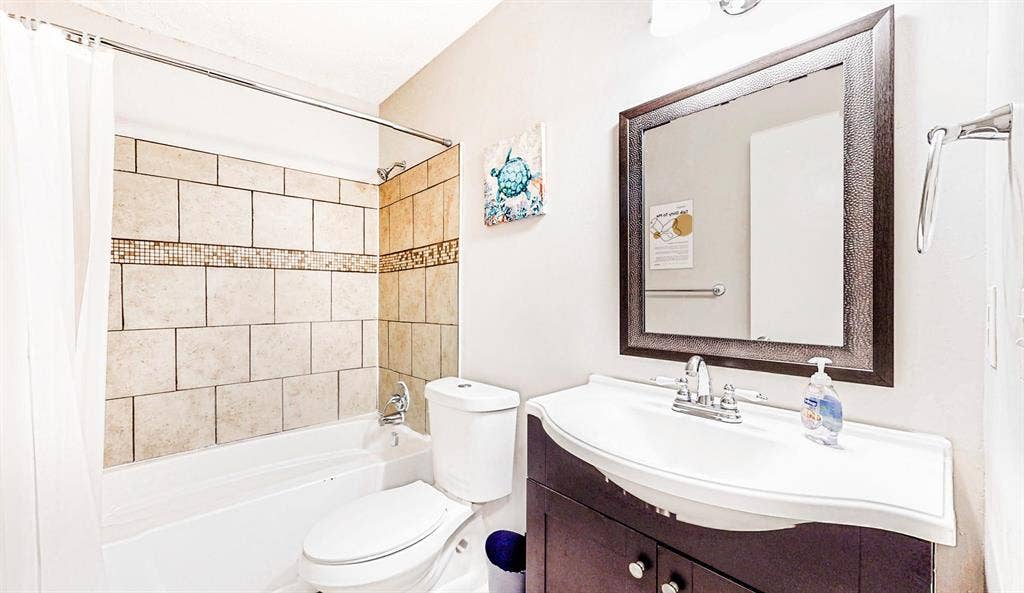 9 BR in Stone Mountain