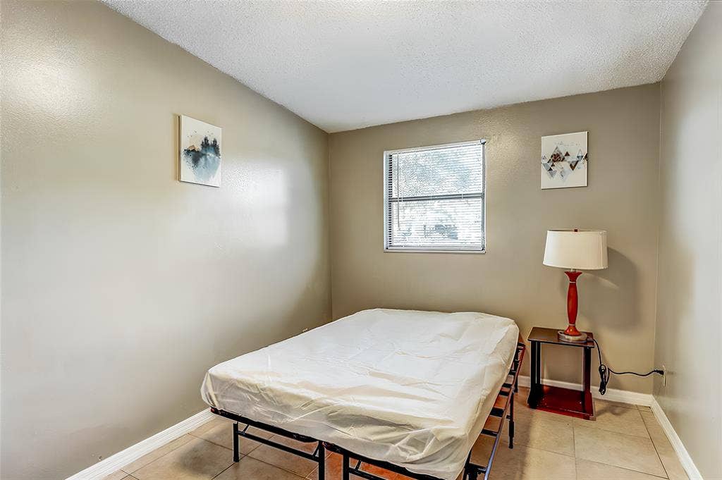 6 BR in Jacksonville