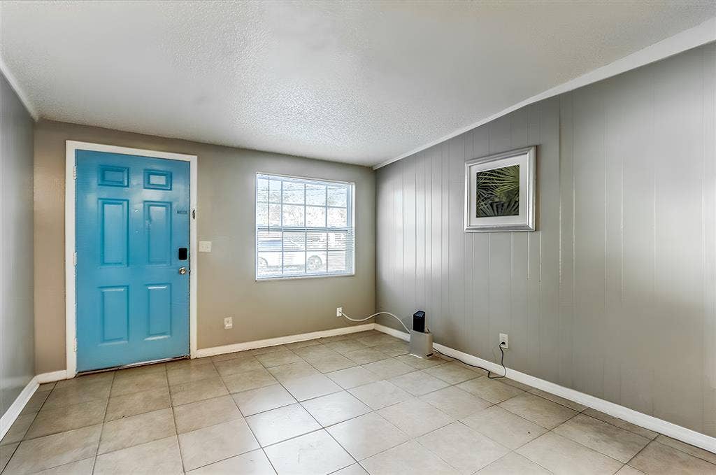 6 BR in Jacksonville