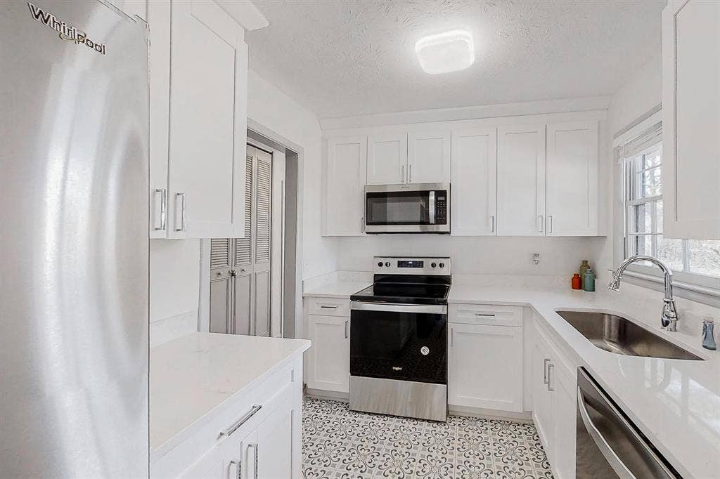 10 BR in College Park