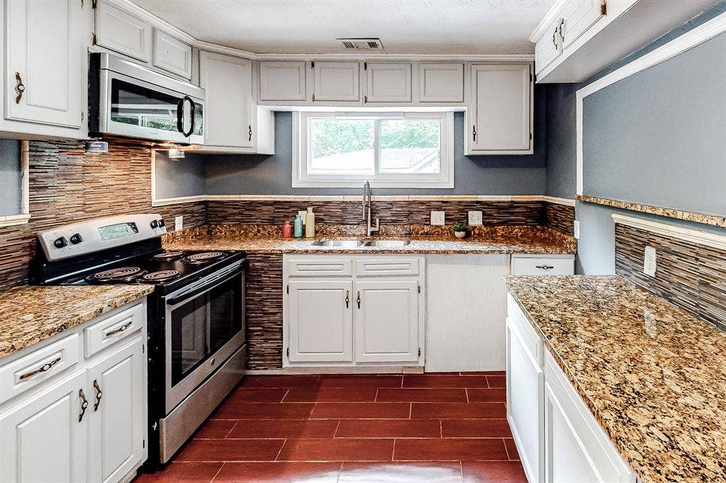 7 BR in Decatur