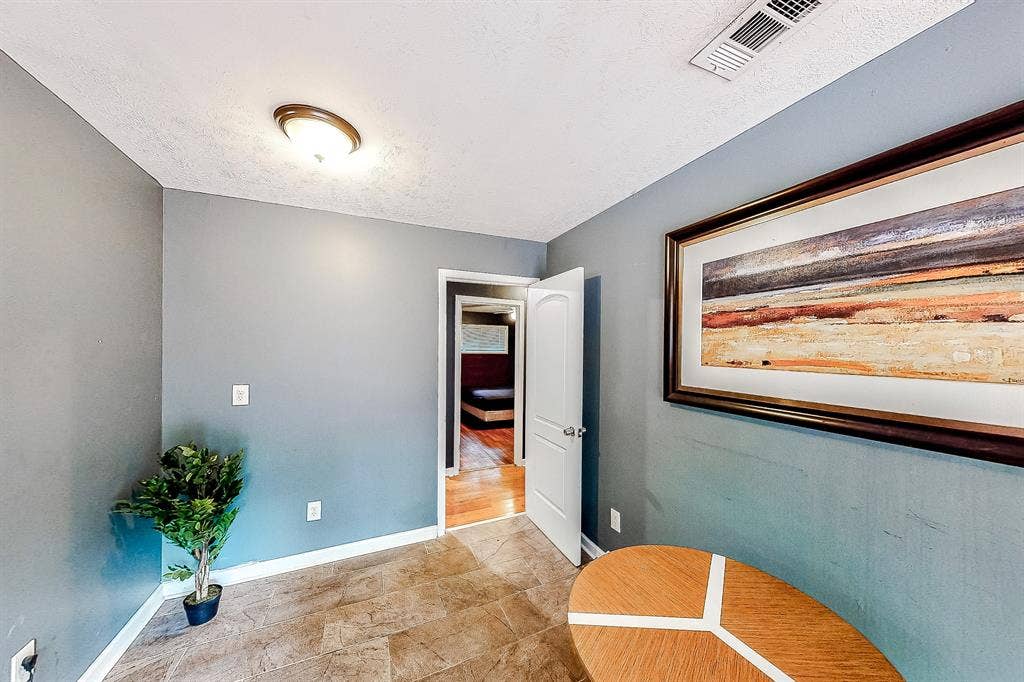 7 BR in Decatur