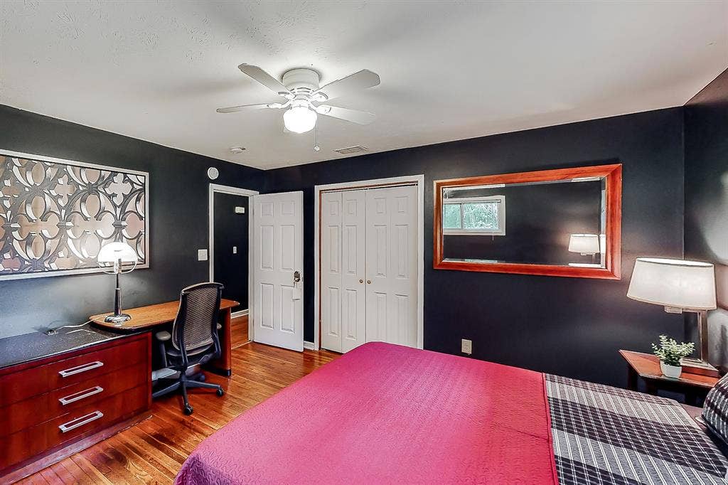 8 BR in Decatur