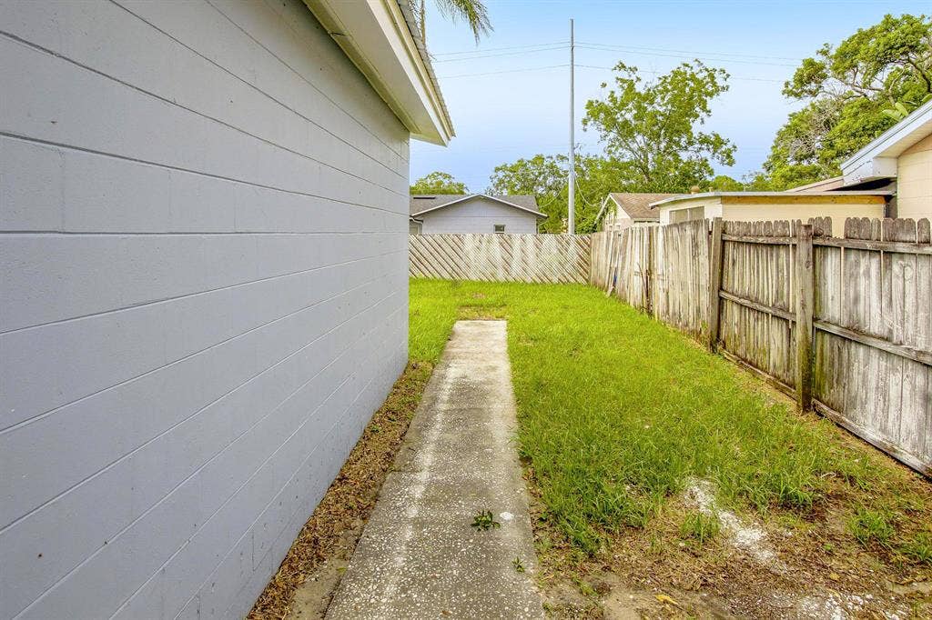 4 BR in Tampa