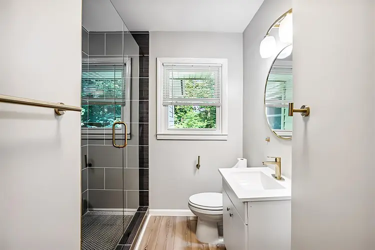 5 BR in Lawrenceville