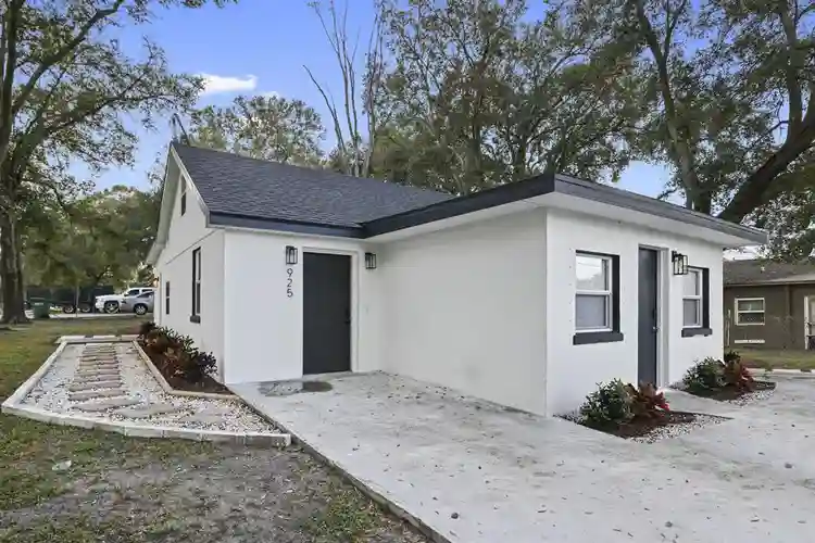 6 BR in Tampa