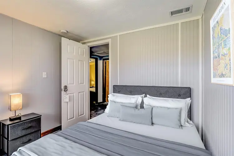 8 BR in Jacksonville