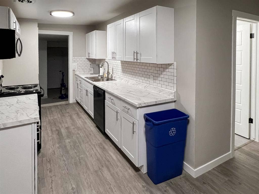 8 BR in West Valley City