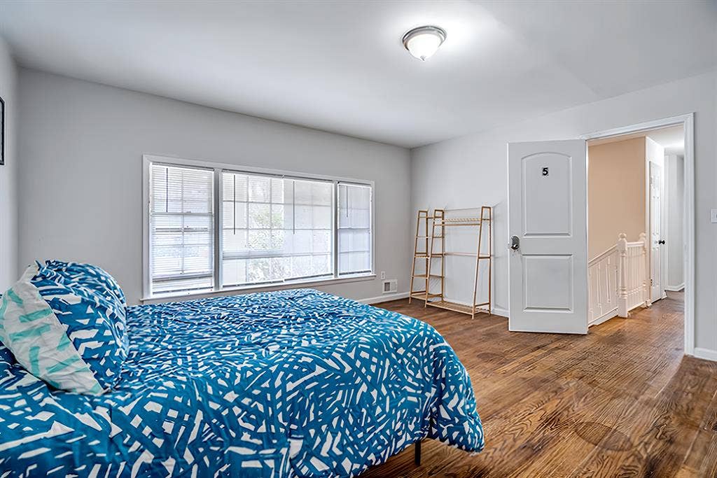 7 BR in Atlanta