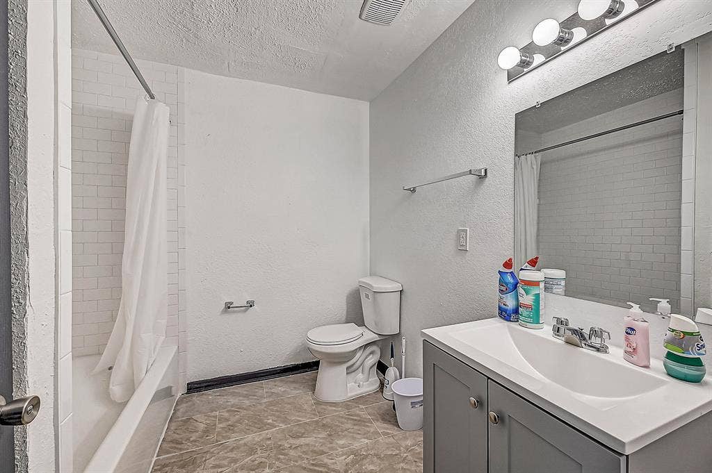 7 BR in Jacksonville