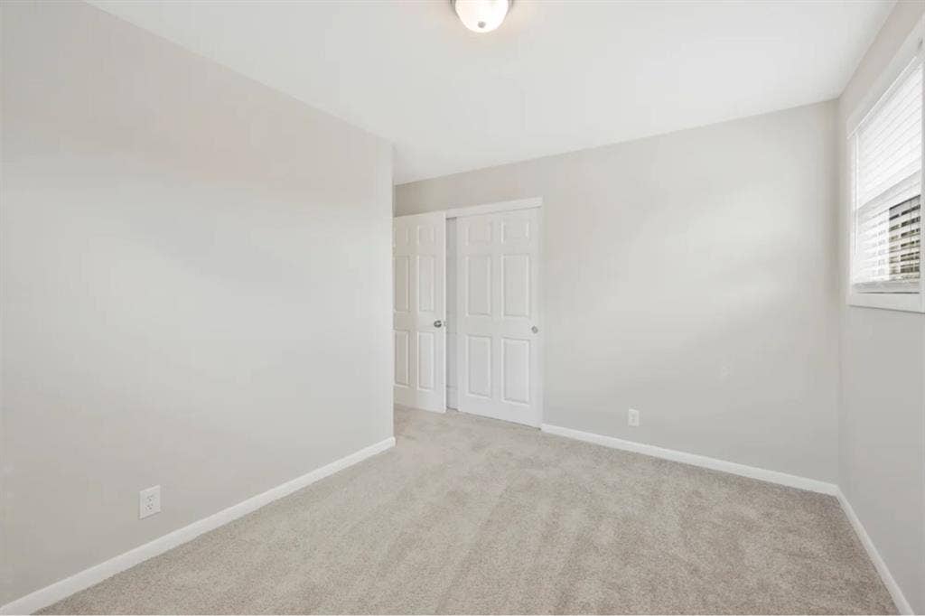 MOVE IN READY SINGLE FAMILY HOME.