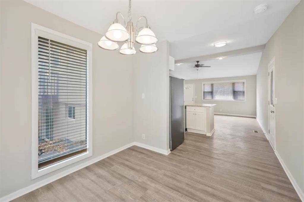 MOVE IN READY SINGLE FAMILY HOME.